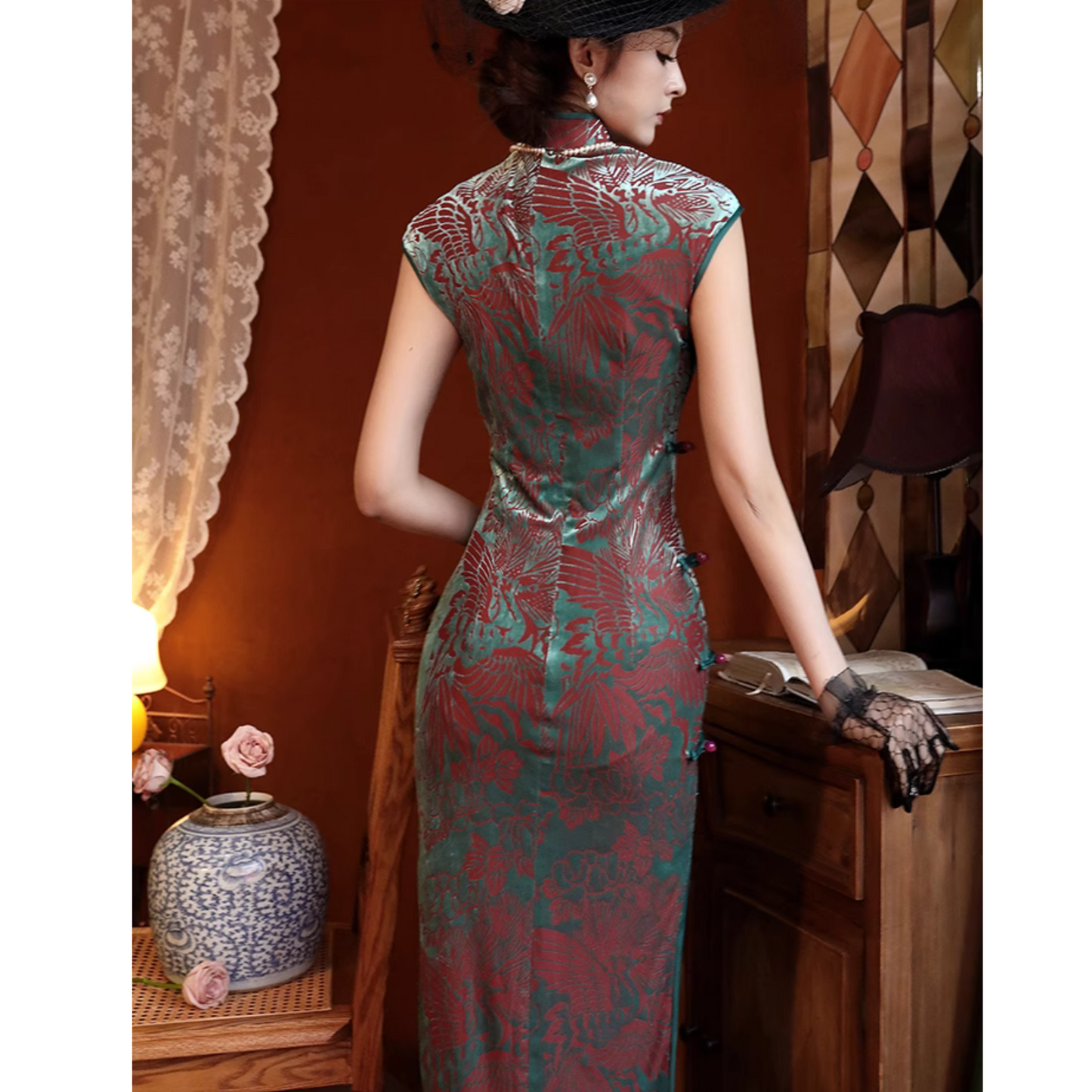 Velvet Green Short Sleeve Slanted Collar Qipao Cheongsam