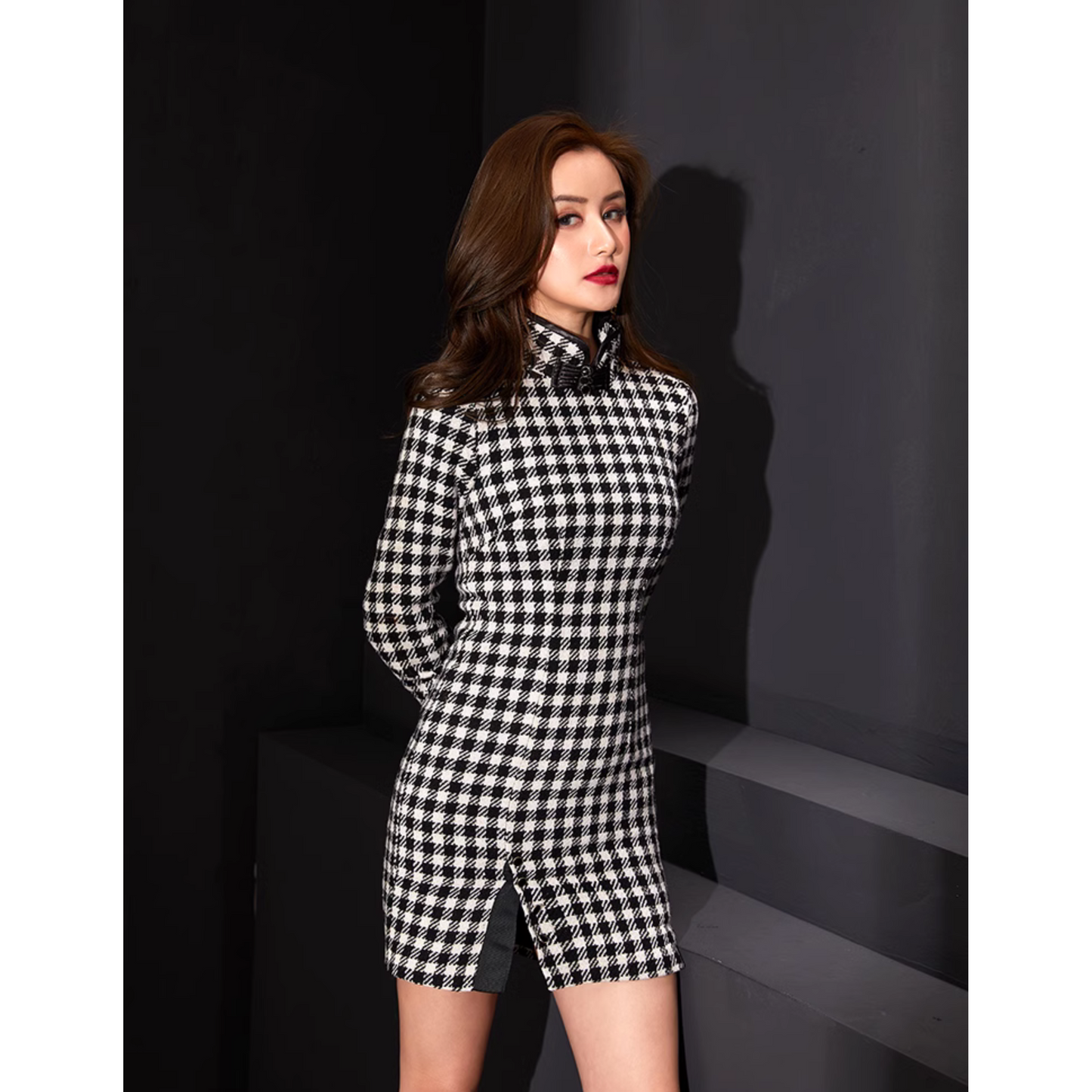 Houndstooth Pattern Long Sleeve Qipao / heongsam