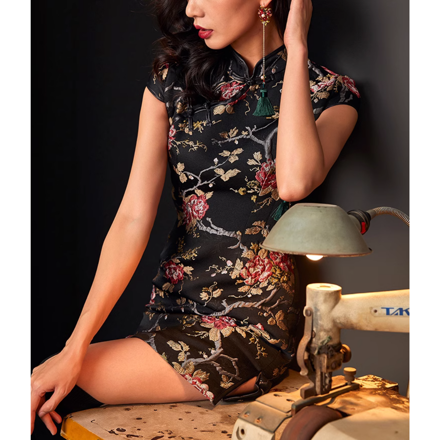 Back Zipper Floral Black Qipao / Cheongsam