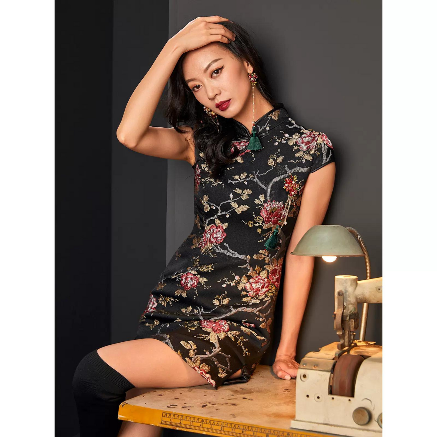 Back Zipper Floral Black Qipao / Cheongsam