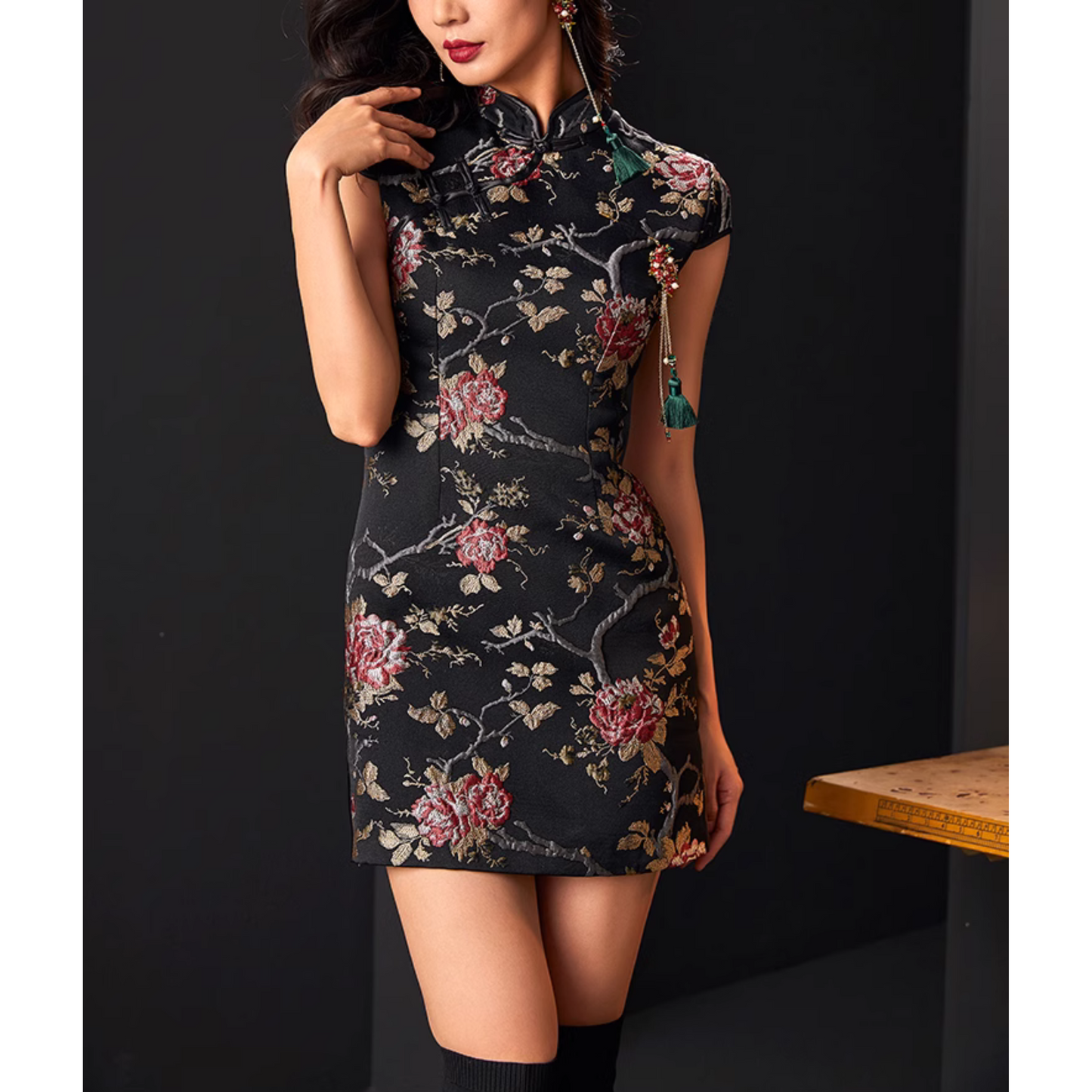 Back Zipper Floral Black Qipao / Cheongsam