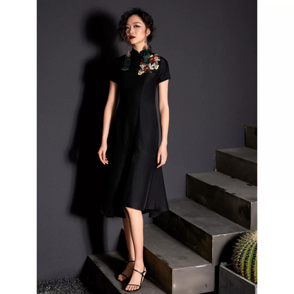 Black 3D Embroidered Qipao / Cheongsam