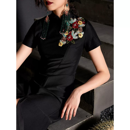 Black 3D Embroidered Qipao / Cheongsam