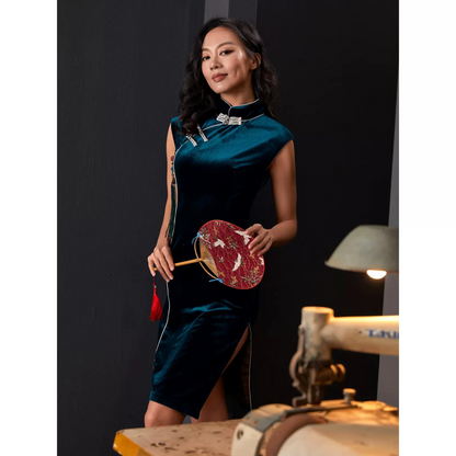 Velvet Peacock Blue Sleevless Qipao /  Cheongsam